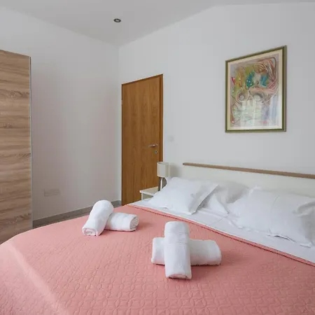 Kristina アパート