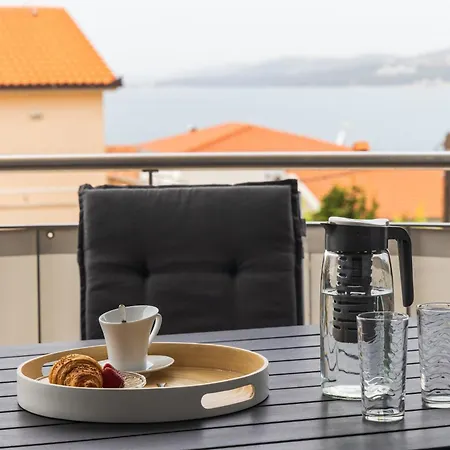 Kristina Apartamento Trogir
