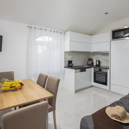 Apartamento Kristina *